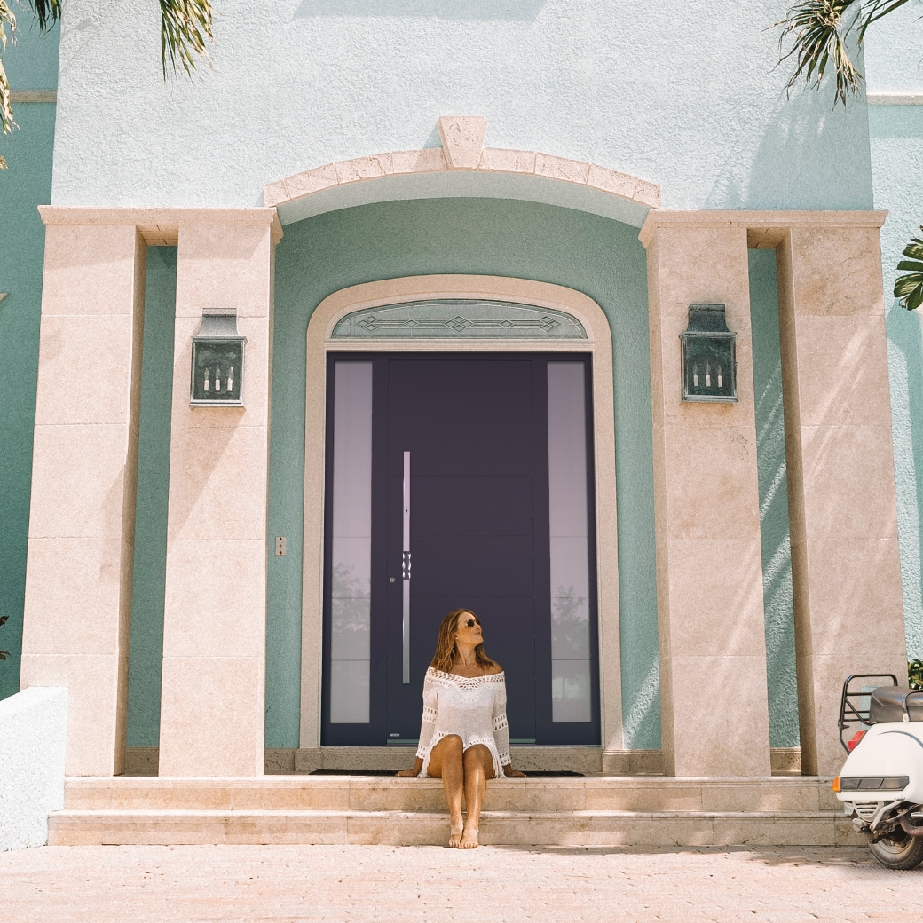 Aubergine-coloured door designs