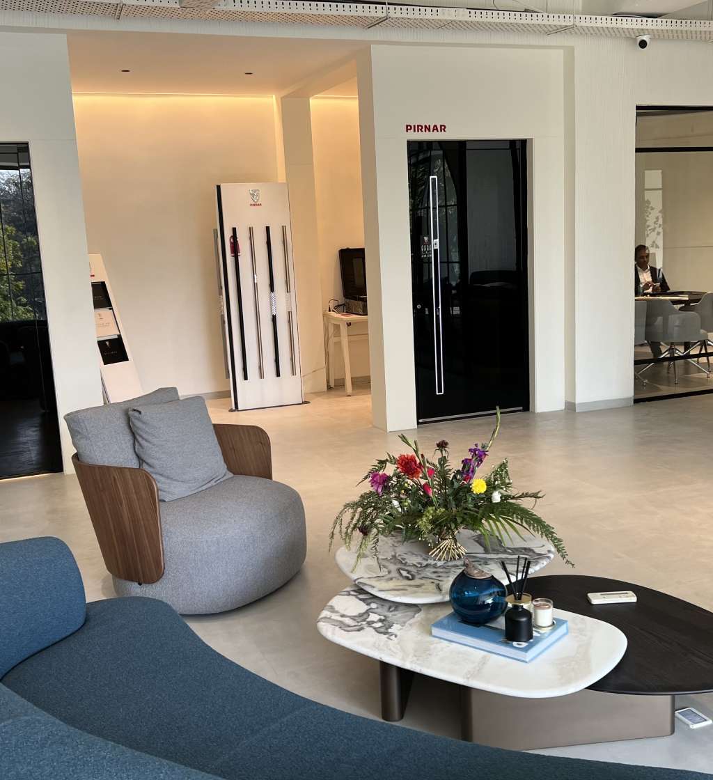 Showroom of front doors in delhi